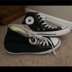 Barely worn black converse